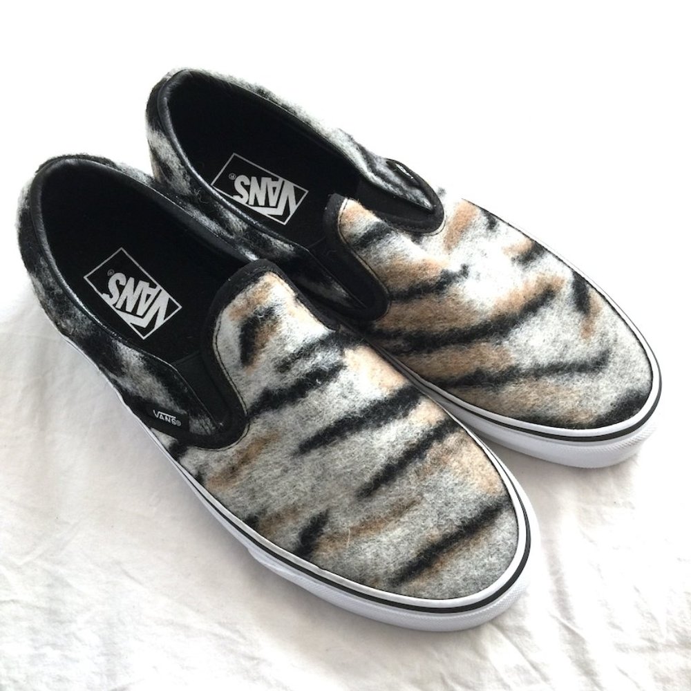 tiger slip on shoes